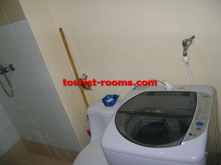 WASHING MACHINE AT GATEWAY GARDEN HEIGHTS APARTMENT,GATEWAY GARDEN HEIGHTS,MANILA APARTMENTS FOR RENT,APARTMENT NEAR BONI MRT STATION FOR RENT,APARTMENT NEAR FORUM ROBINSONS MALL FOR RENT,APARTMENT AT MANDALUYONG FOR RENT,MANDALUYONG APARTMENT,MANDALUYONG APARTMENT FOR RENT