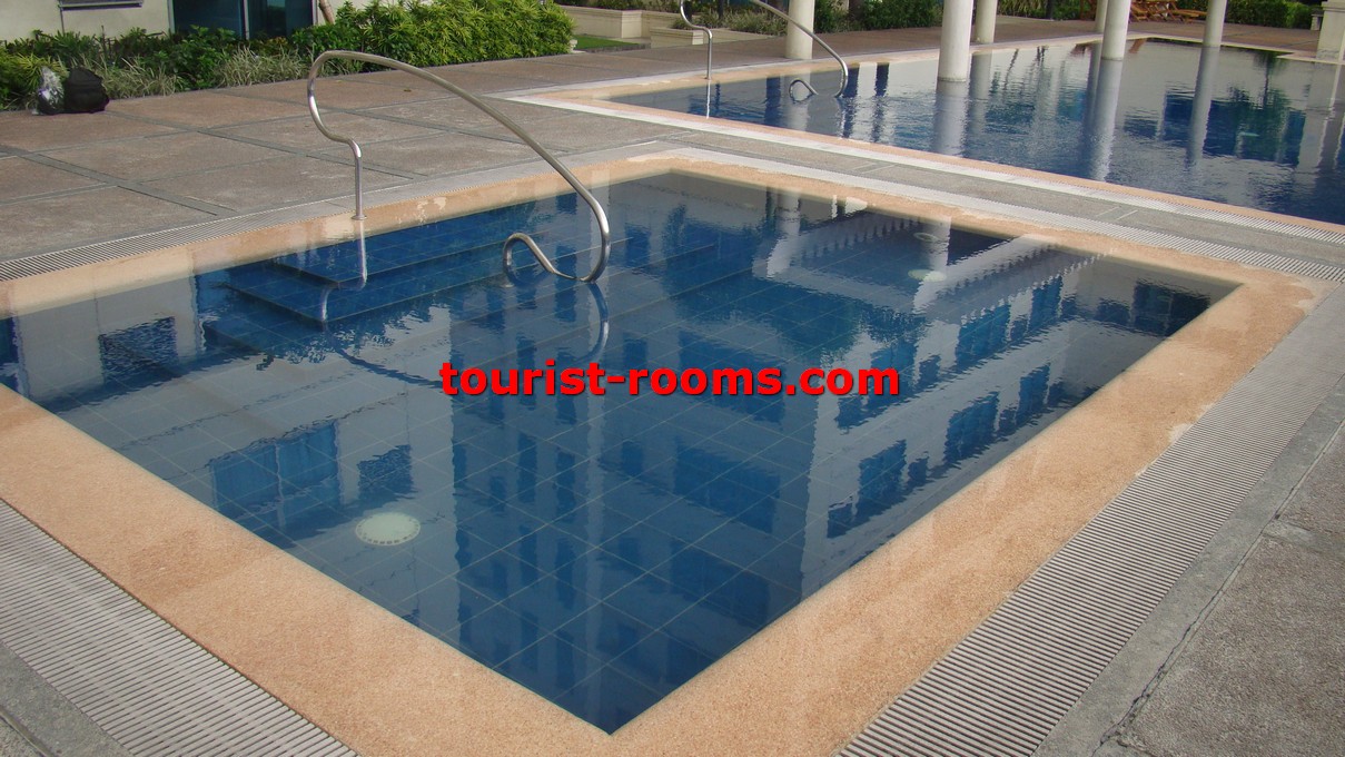  SWIMMING POOL AT ONE ADRIATICO PLACE APARTMENT IN MALATE MANILA