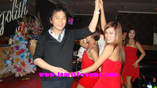 HAVING FUN DANCING IN MALATE MANILA KTV